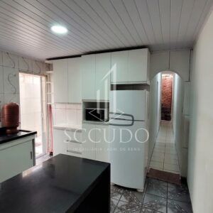 OPORTUNIDADE – CASA COM 4 DORMITÓRIOS EM ARUJÁ
